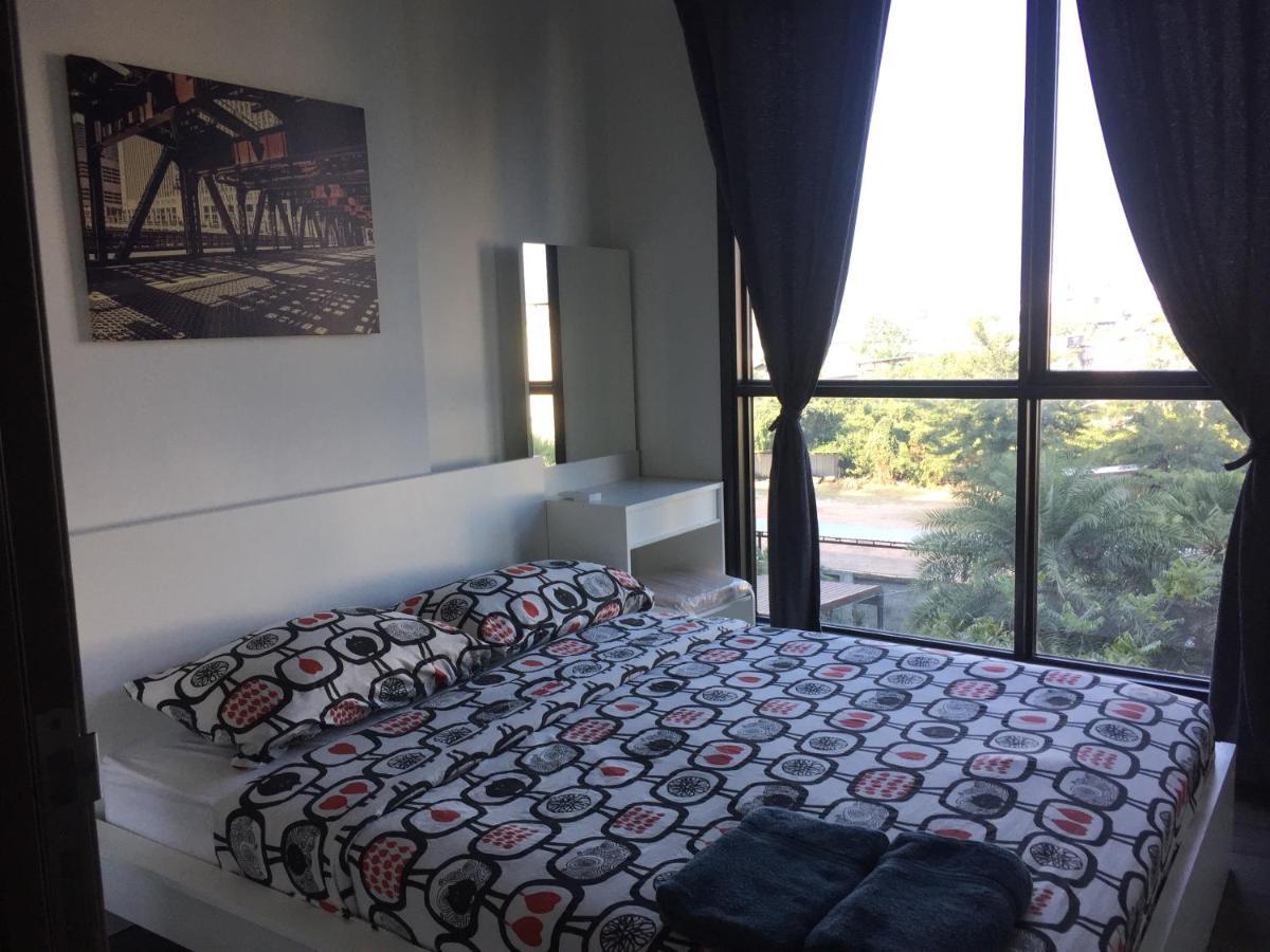 Apartemen The Base
